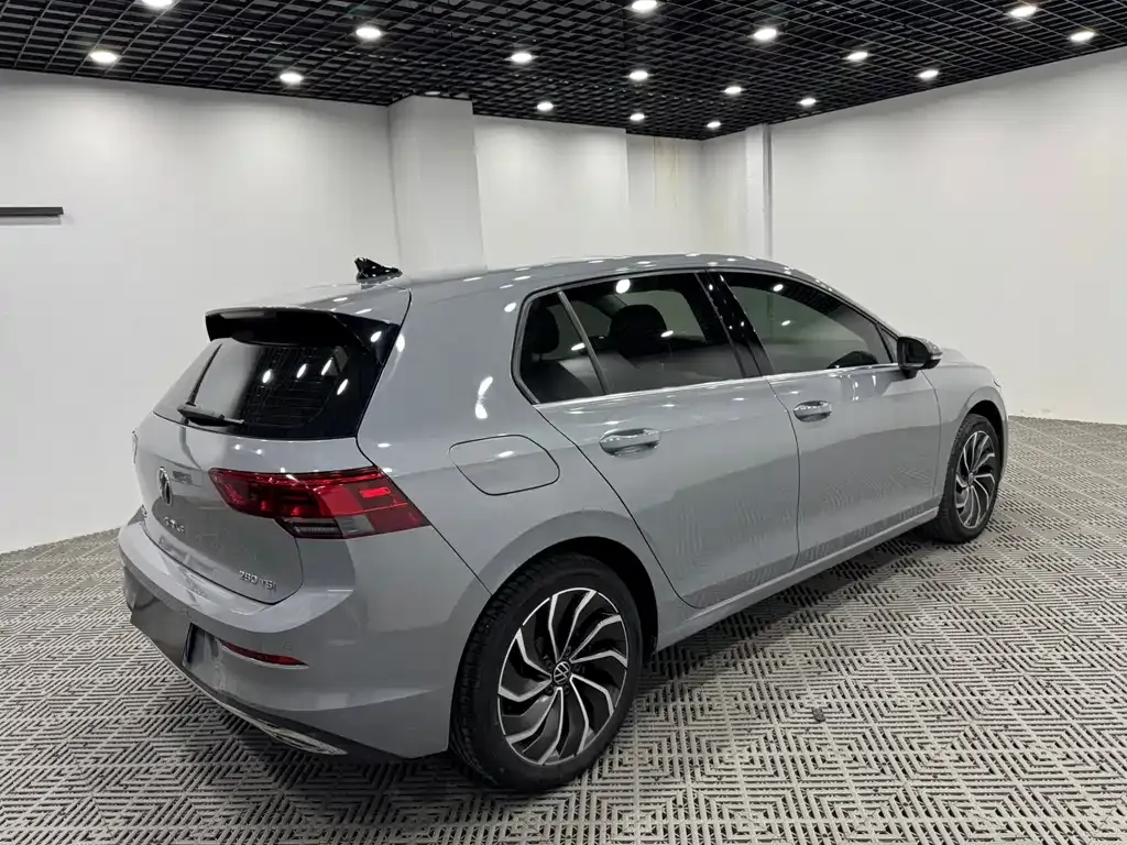 Volkswagen Golf 2022 из CN, фото 8