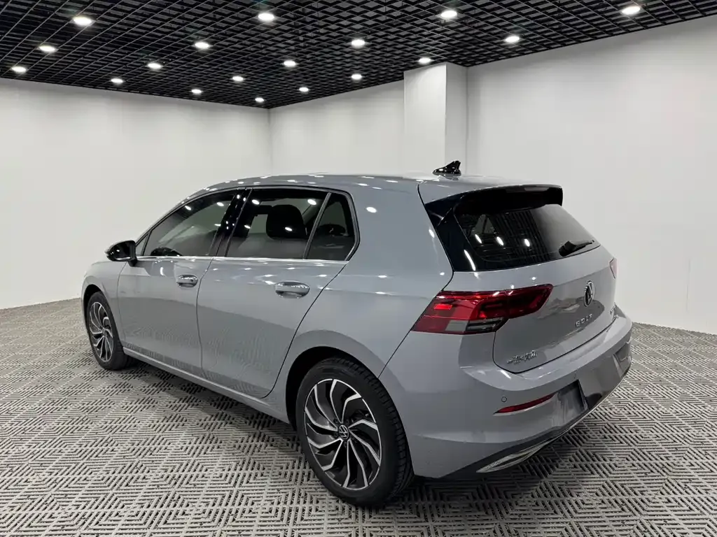 Volkswagen Golf 2022 из CN, фото 5