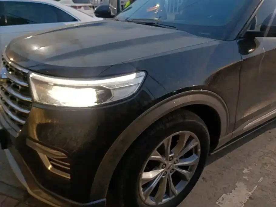 Ford Explorer 2022 из CN, фото 6