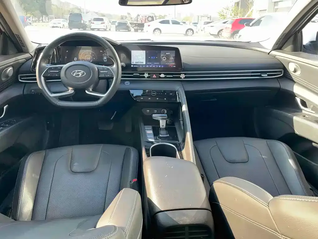 Hyundai Elantra 2022 из CN, фото 6