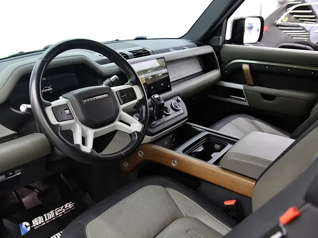 Land Rover Defender 2022 из CN, фото 10