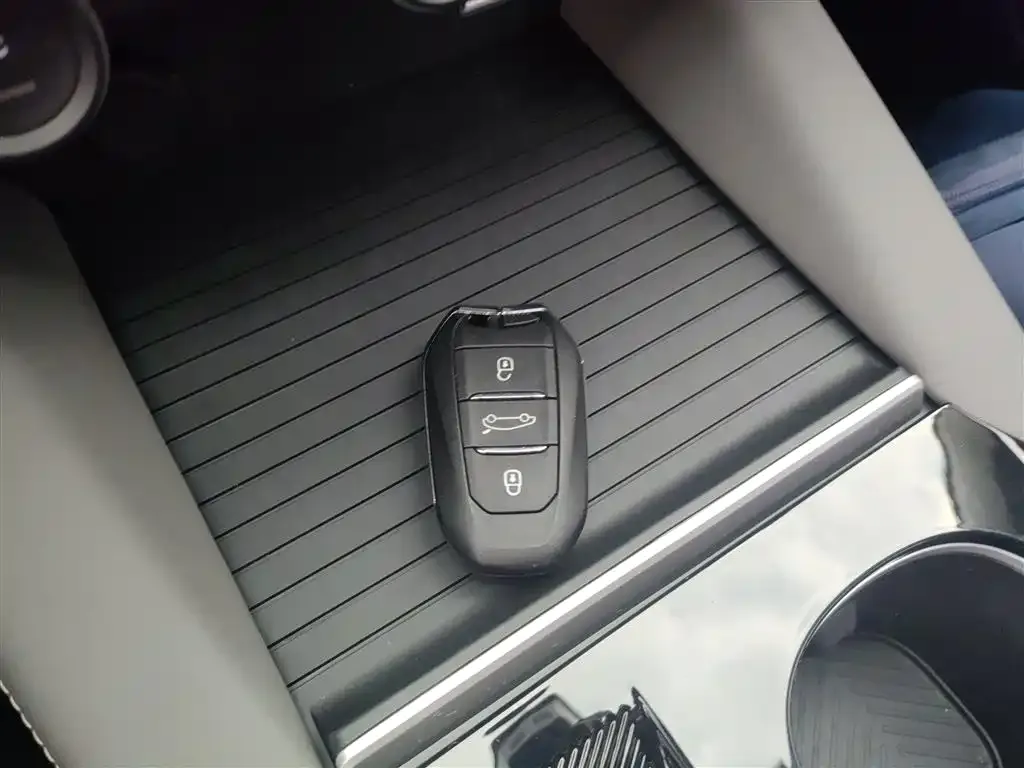 Citroen C5 X 2023 из CN, фото 9