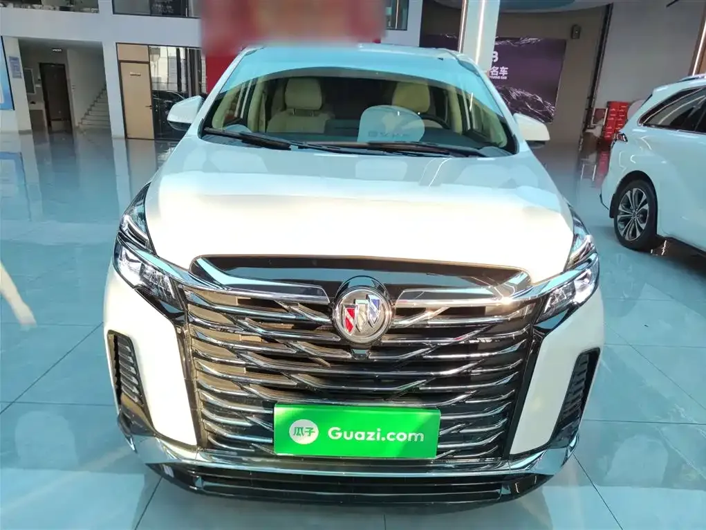 Buick GL8 2023 из CN, фото 3