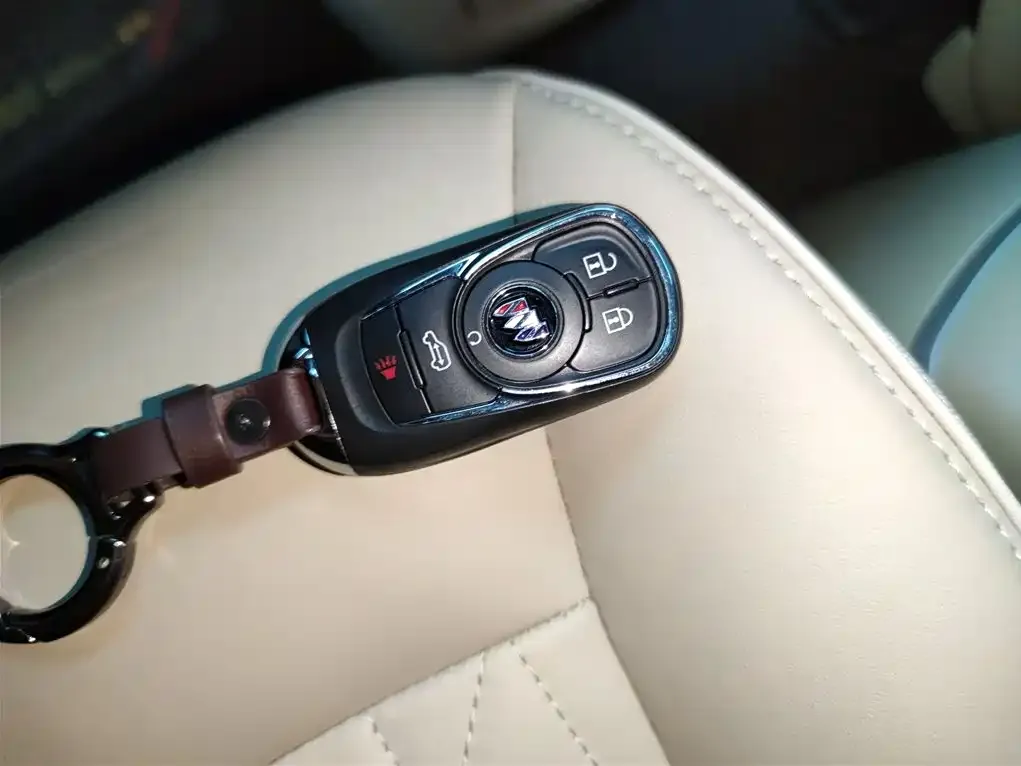Buick GL8 2023 из CN, фото 9