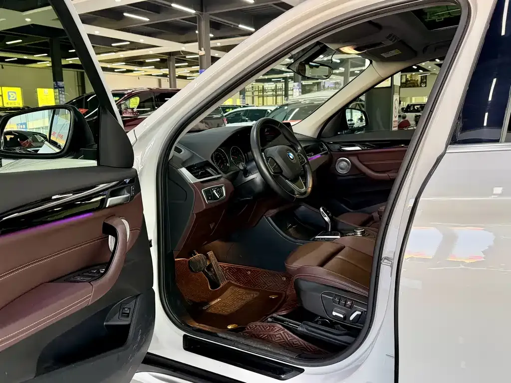 BMW X1 2022 из CN, фото 8