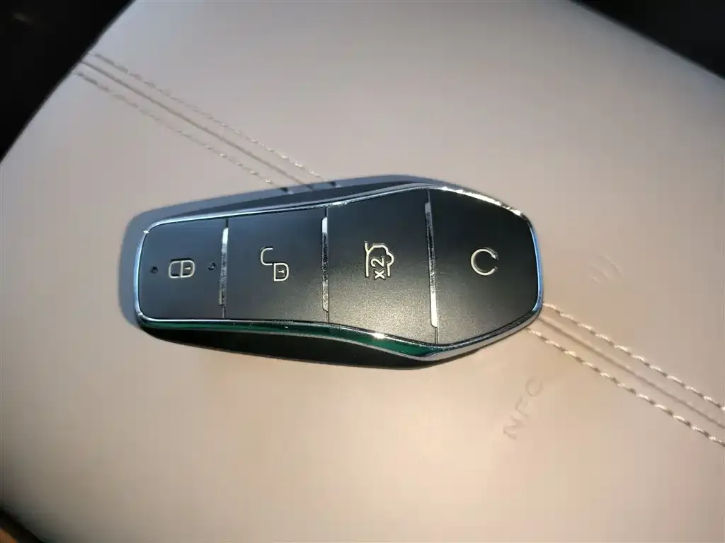 BYD Pro New Energy — фото 5