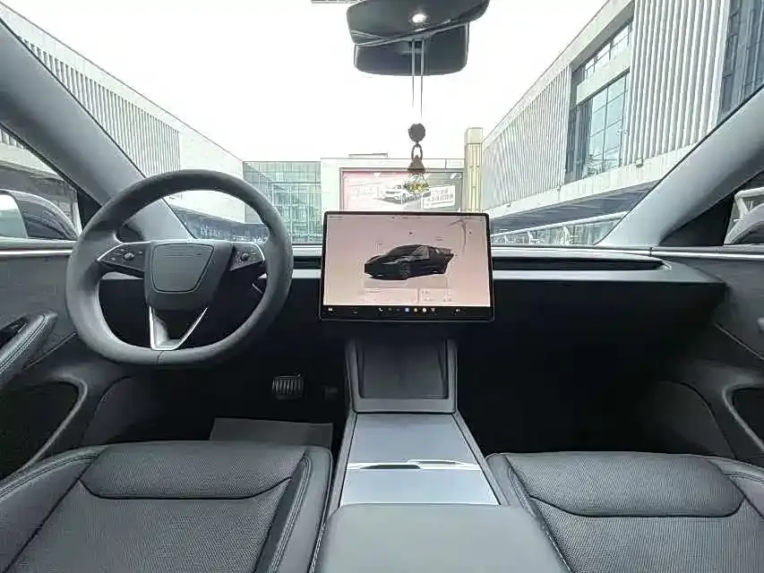 Tesla Model 3 2023 из CN, фото 3