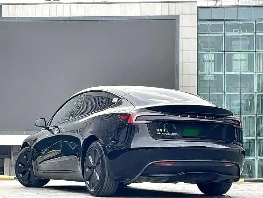 Tesla Model 3 2023 из CN, фото 9