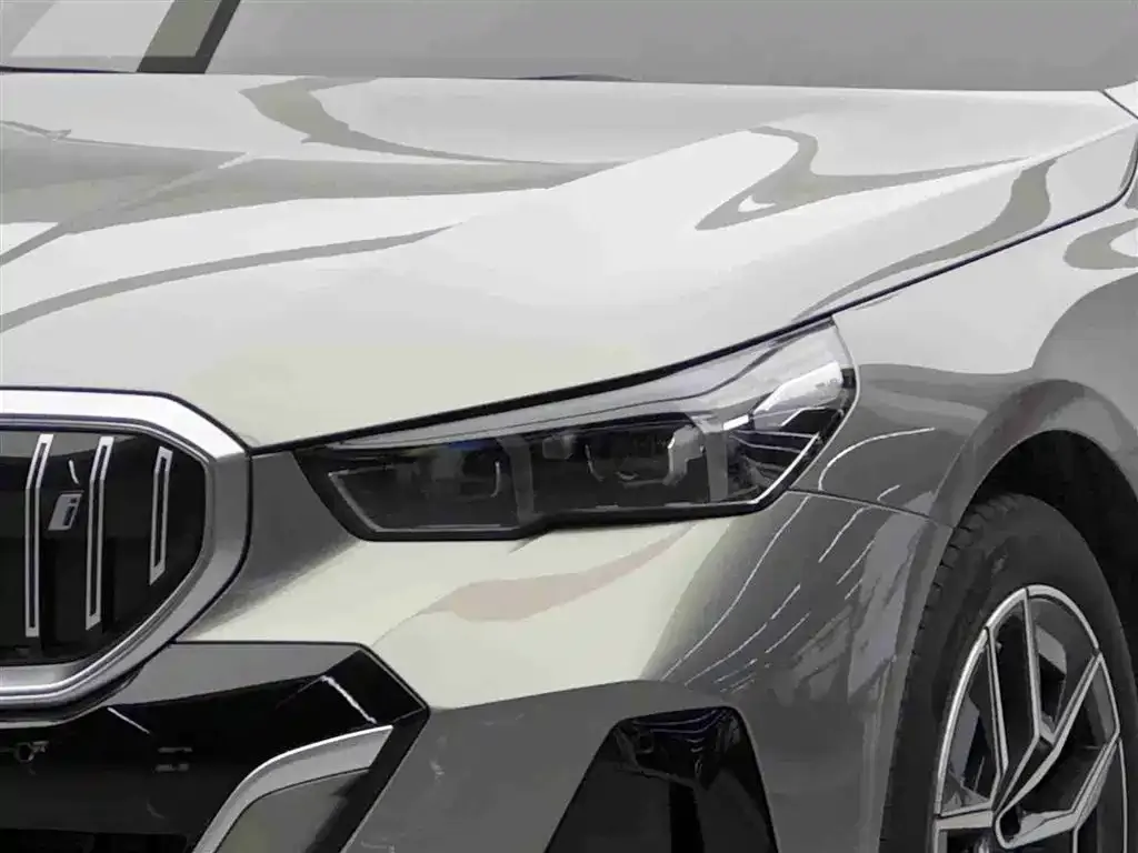 BMW i5 2024 из CN, фото 3
