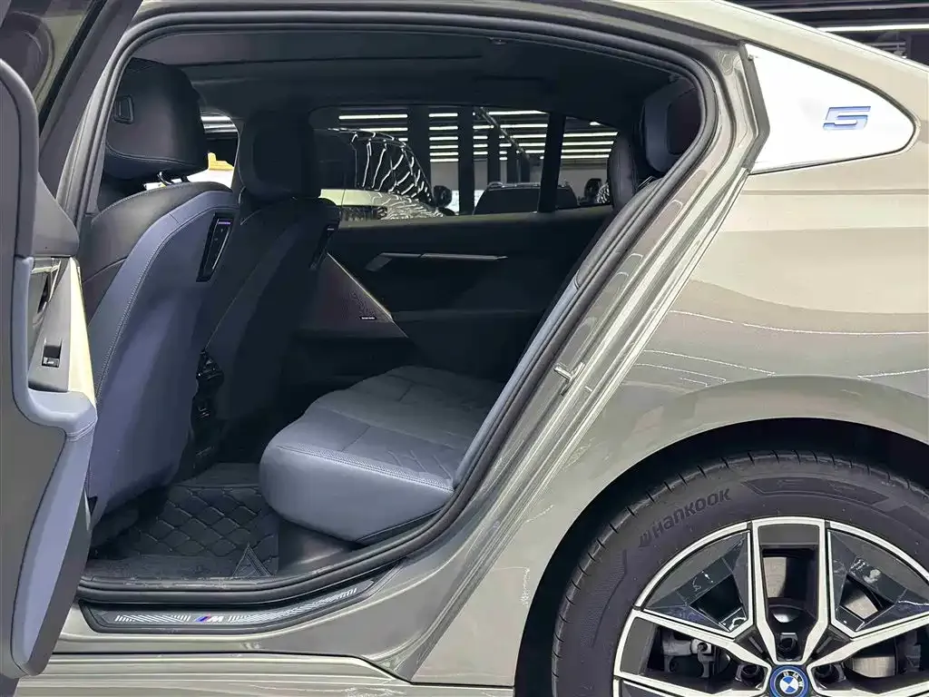 BMW i5 2024 из CN, фото 5