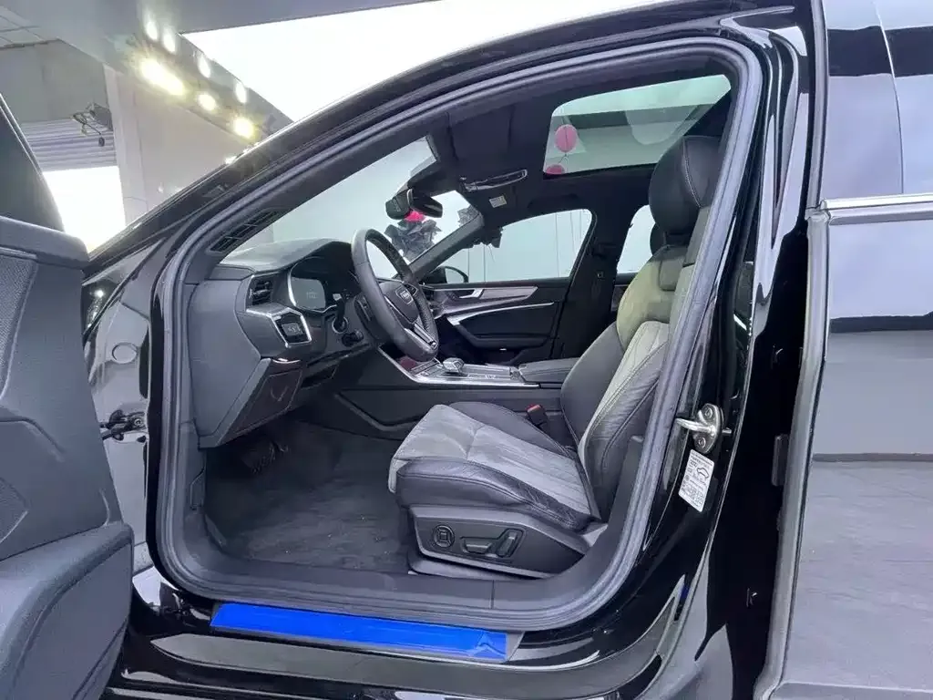 Audi A6L New Energy 2021 из CN, фото 7