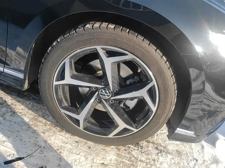 Volkswagen Magotan 2025 из CN, фото 5