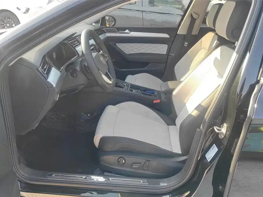 Volkswagen Magotan 2025 из CN, фото 8