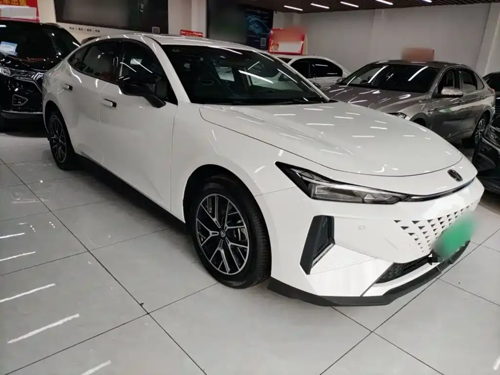 Changan UNI-V iDD 2025 из CN, фото 9
