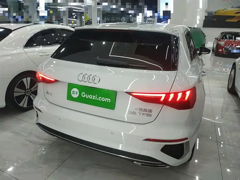Audi A3 2023 из CN, фото 3