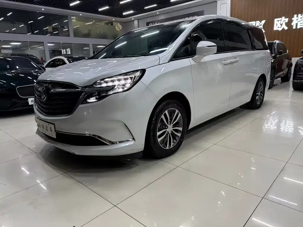 Buick GL8 2021 из CN, фото 1