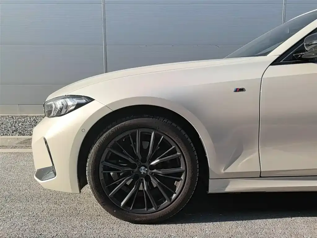 BMW 3 Series 2025 из CN, фото 10