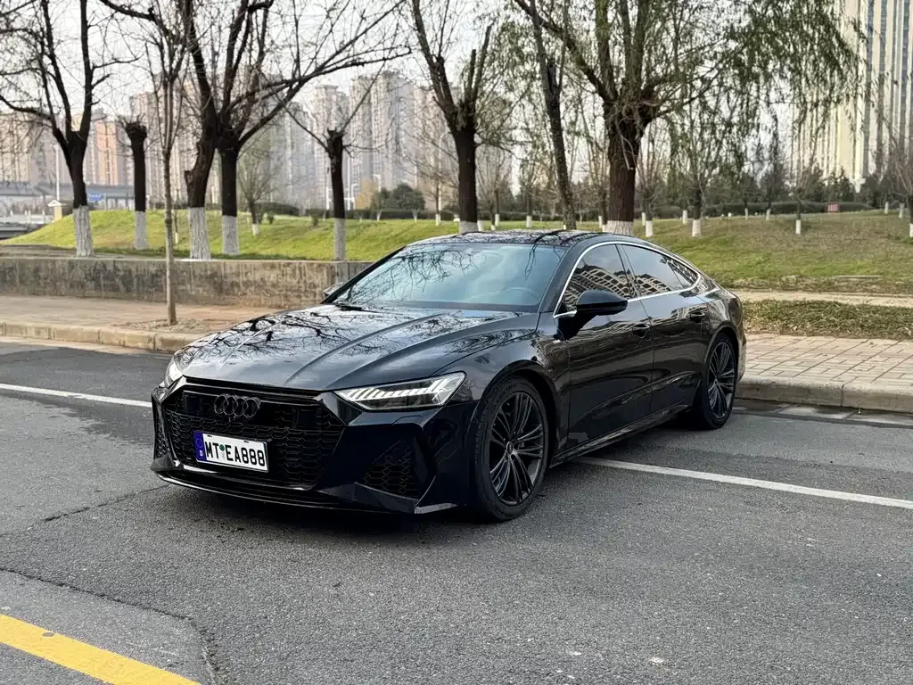 Audi A7 2022 из CN, фото 1