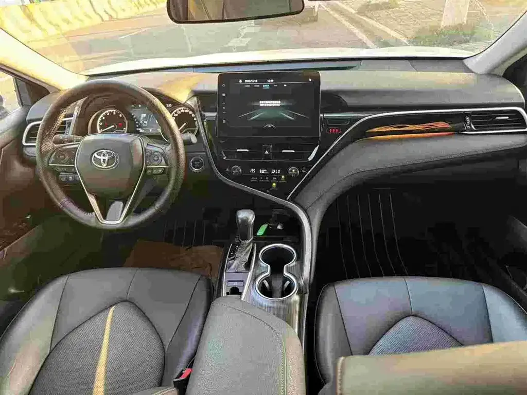 Toyota Camry 2022 из CN, фото 5