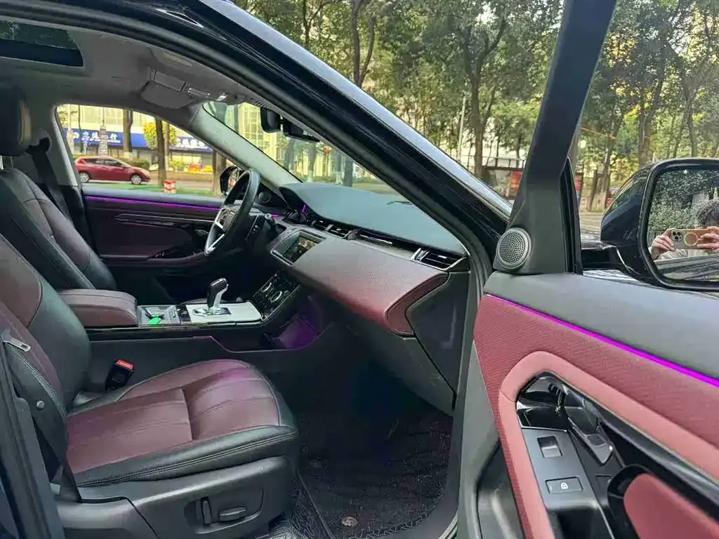 Land Rover Evoque 2022 из CN, фото 3