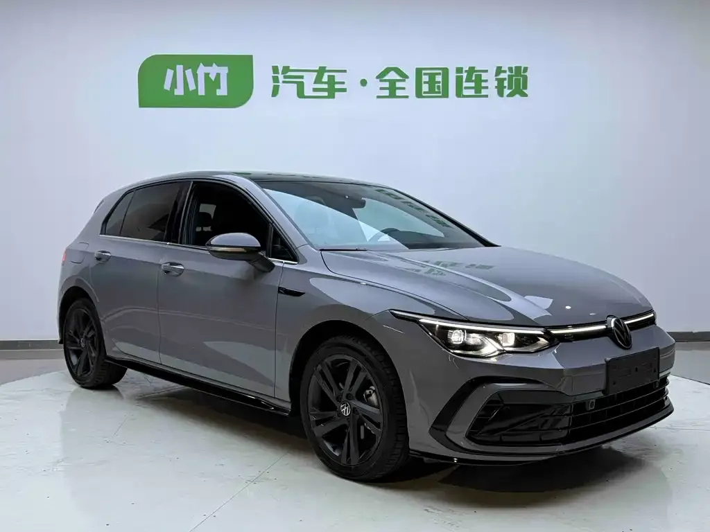 Volkswagen Golf 2023 из CN, фото 2