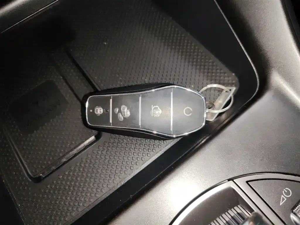 BYD Seal 05 DM-i 2025 из CN, фото 5