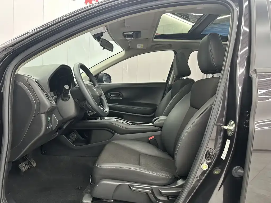 Honda Vezel 2022 из CN, фото 8