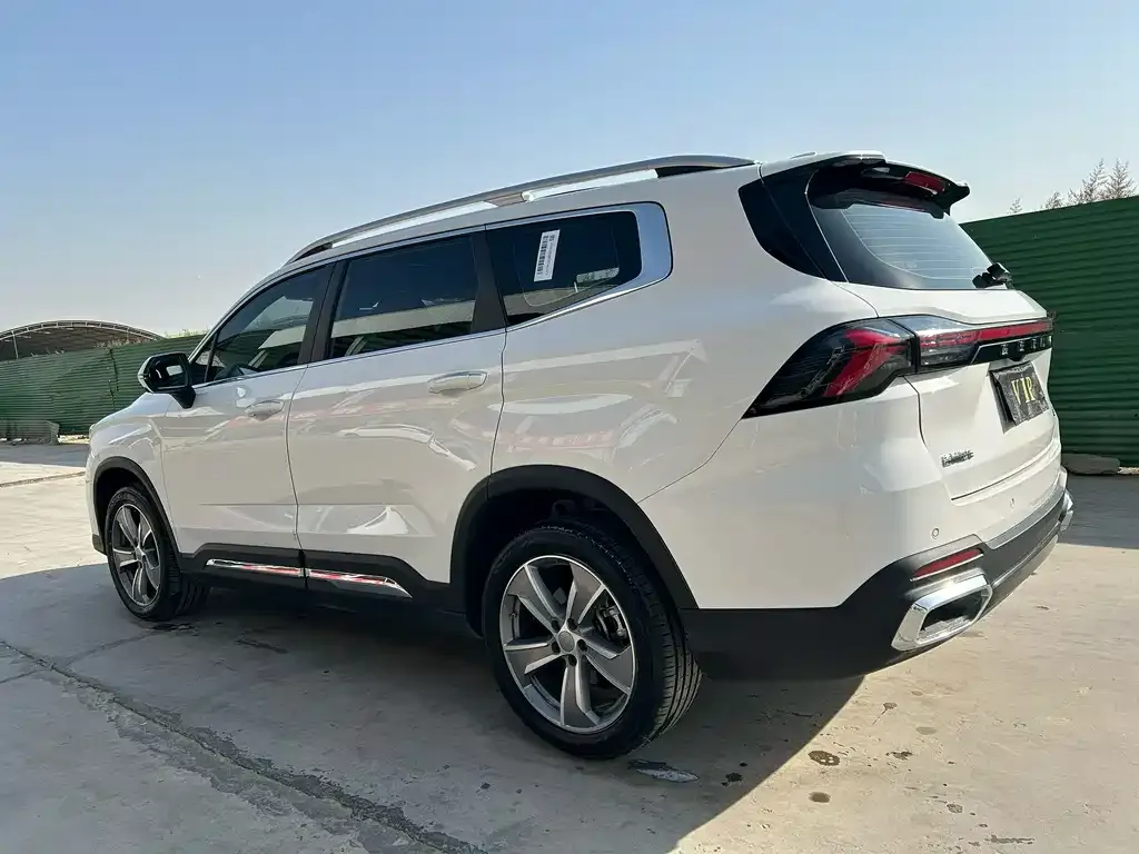 Geely Haoyue L 2024 из CN, фото 4
