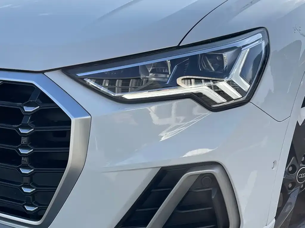 Audi Q3 2022 из CN, фото 2