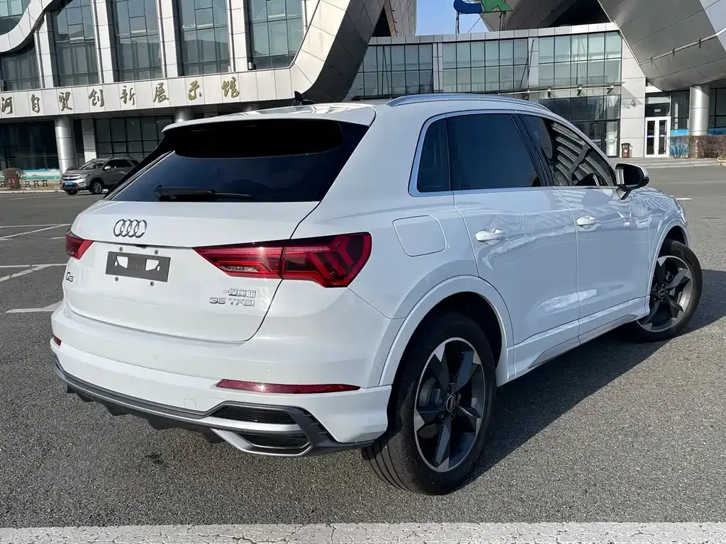 Audi Q3 2022 из CN, фото 9