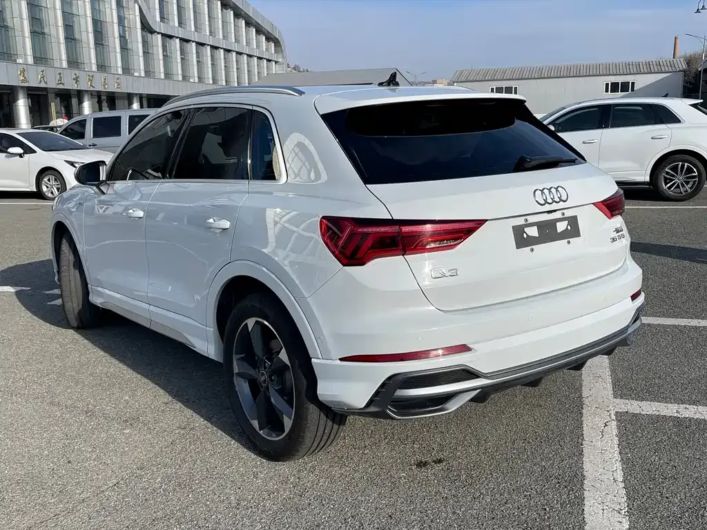 Audi Q3 2022 из CN, фото 8