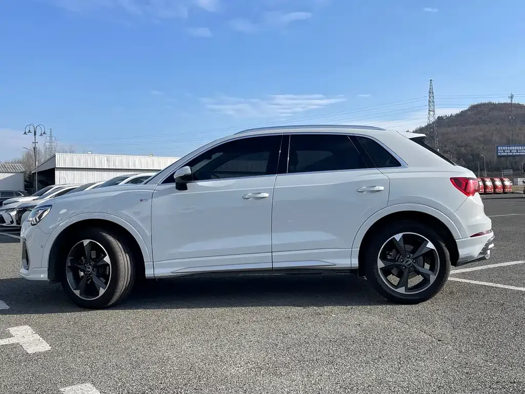 Audi Q3 2022 из CN, фото 5