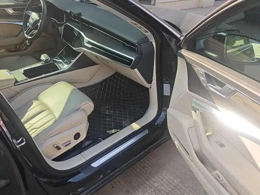 Audi A6L 2023 из CN, фото 5