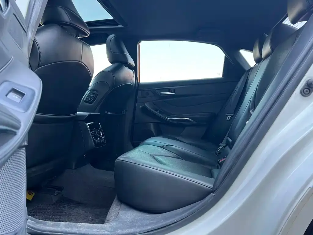 Toyota Avalon 2022 из CN, фото 8