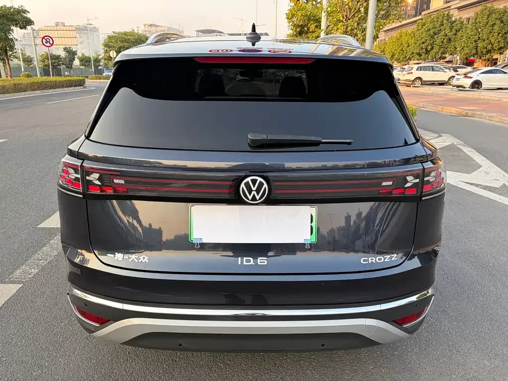 Volkswagen ID.6 Crozz 2023 из CN, фото 8