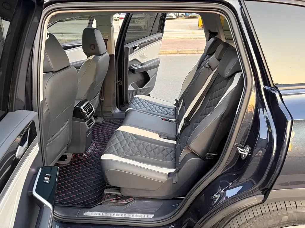 Volkswagen ID.6 Crozz 2023 из CN, фото 2