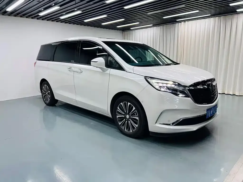 Buick GL8 2022 из CN, фото 3