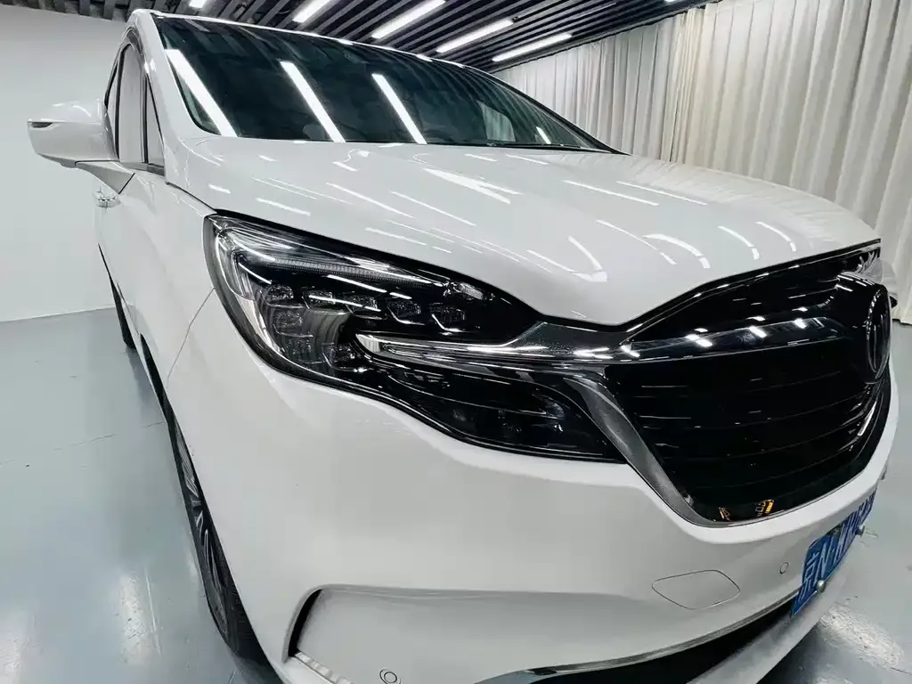 Buick GL8 2022 из CN, фото 4