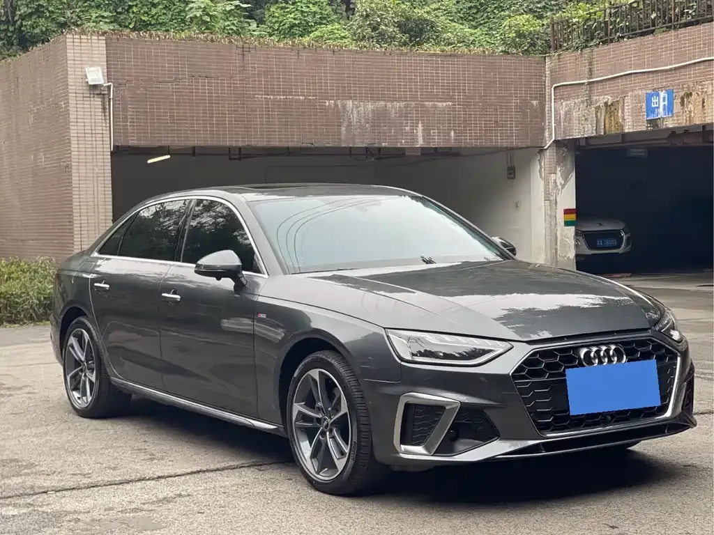 Audi A4L 2024 из CN, фото 3