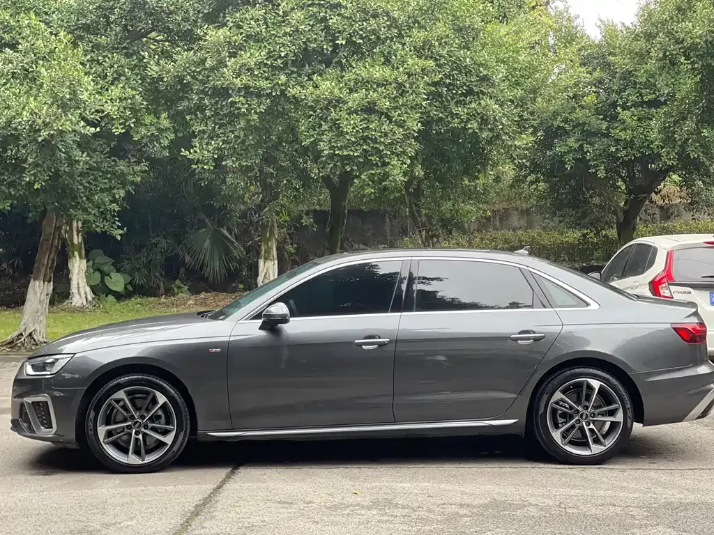 Audi A4L 2024 из CN, фото 7