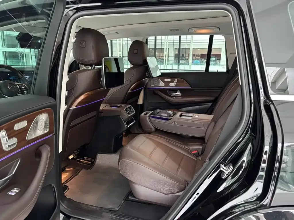 Mercedes-Benz GLS — фото 5