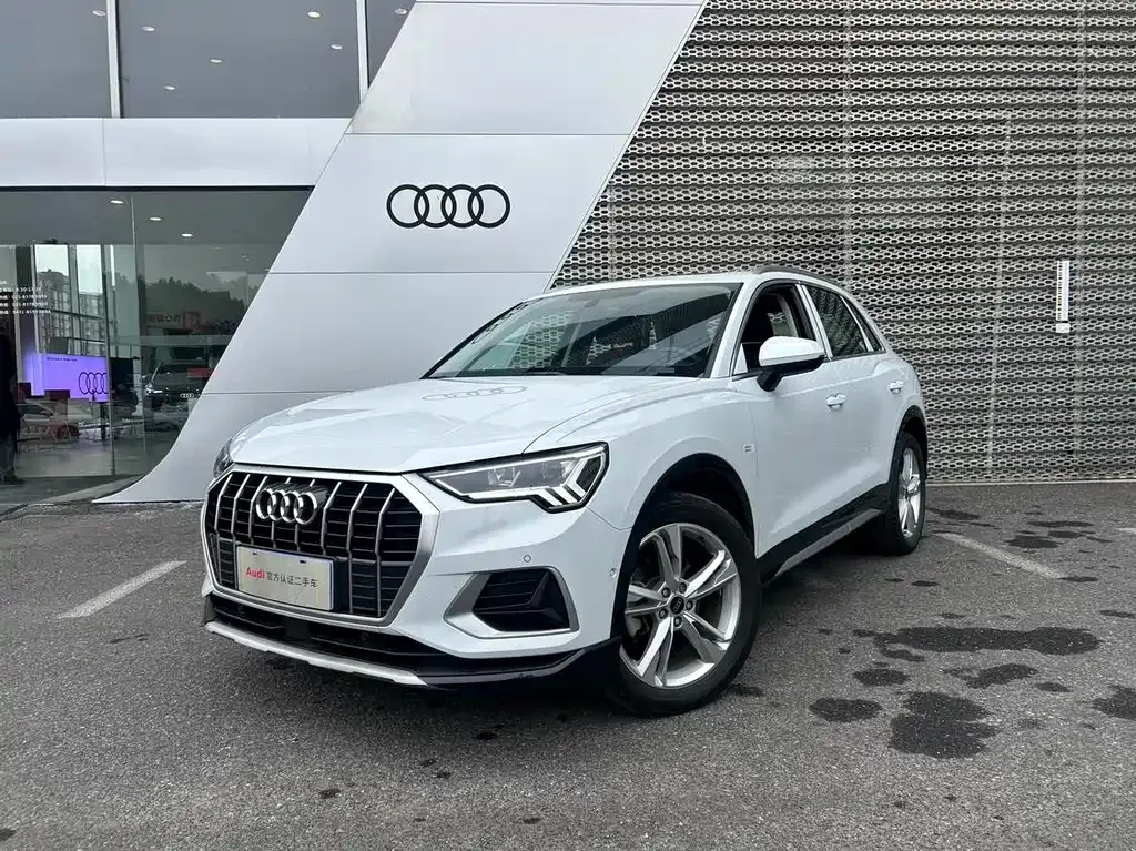 Audi Q3 2023 из CN, фото 1