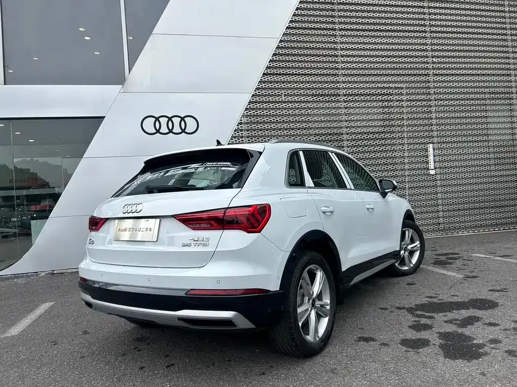 Audi Q3 2023 из CN, фото 10