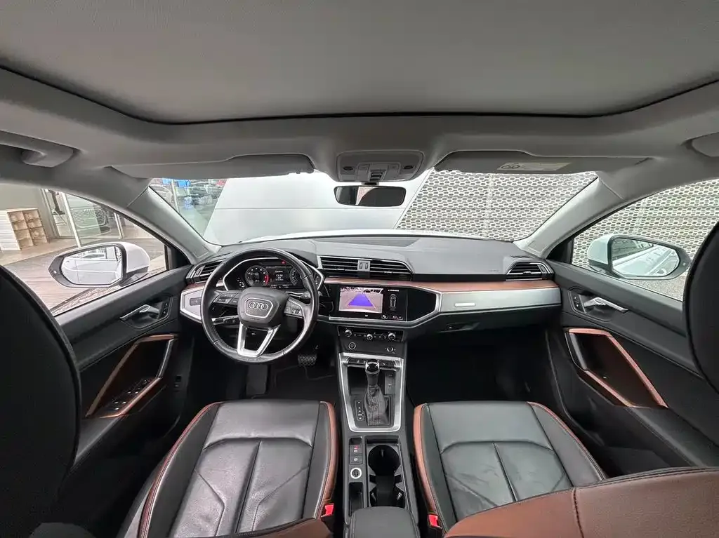 Audi Q3 2023 из CN, фото 3