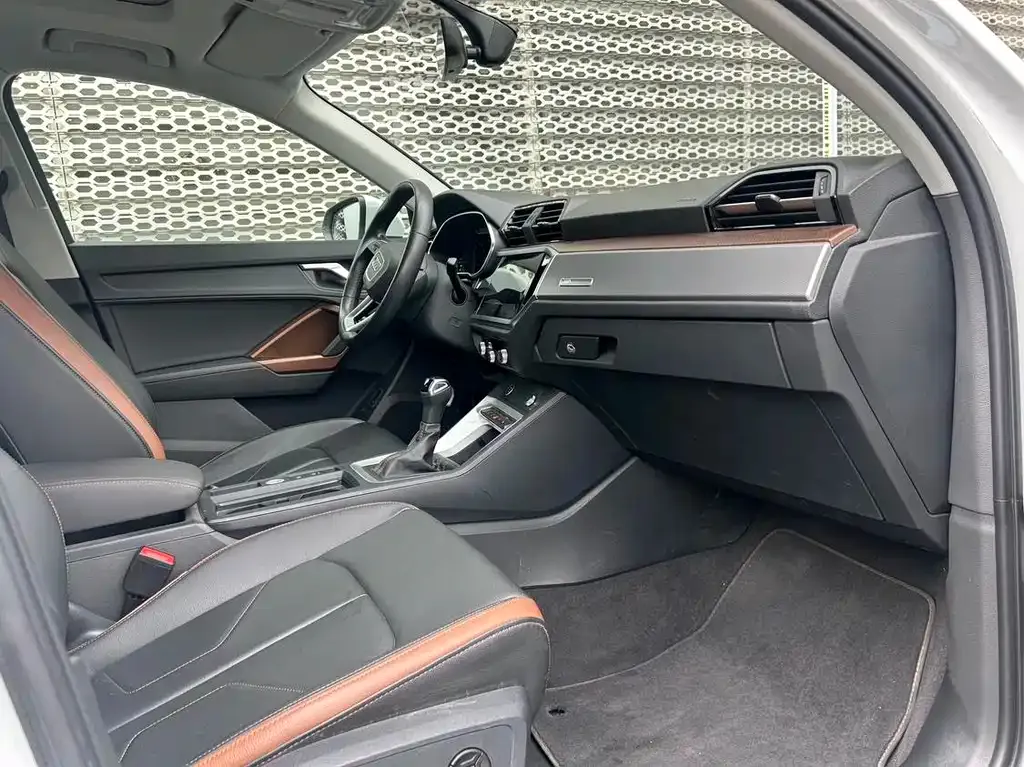 Audi Q3 2023 из CN, фото 7