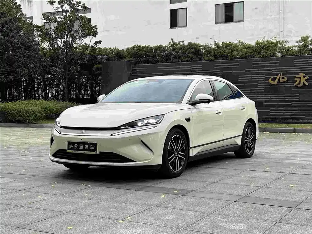BYD Qin L — фото 1