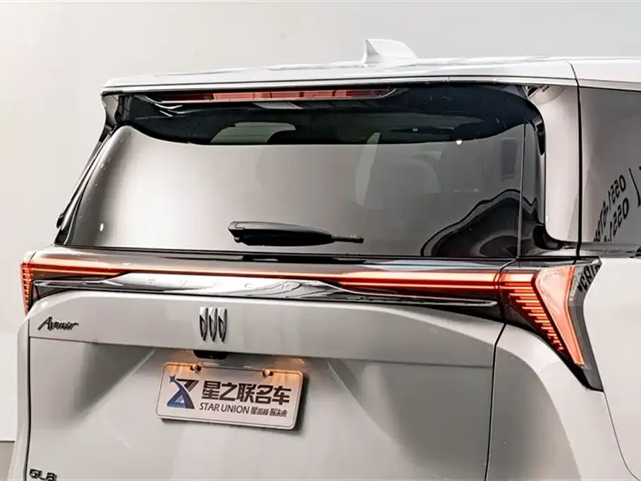 Buick GL8 Hybrid 2024 из CN, фото 2