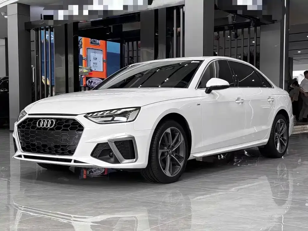Audi A4L 2021 из CN, фото 1