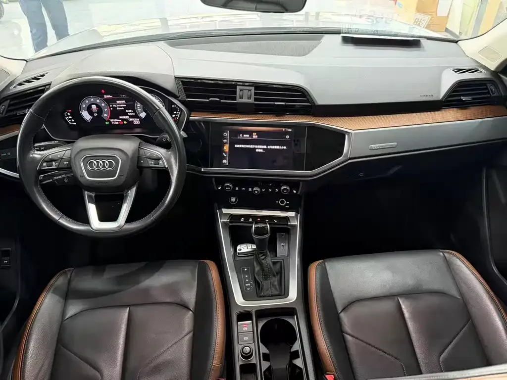 Audi Q3 2021 из CN, фото 7