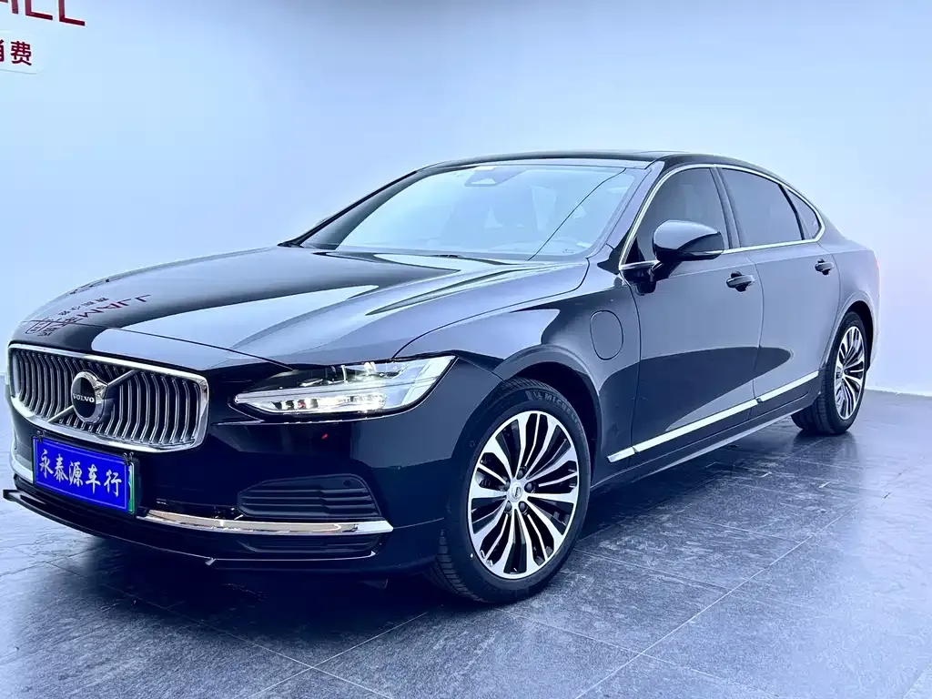 Volvo S90 PHEV 2024 из CN, фото 1
